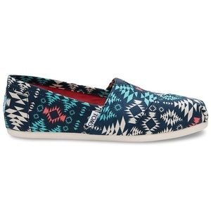Toms Classic Blue Multi Blanket Print
